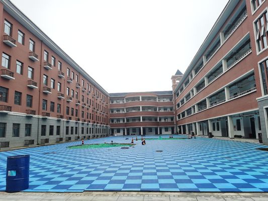 Topluluk / Konut Bölgesi / Park İçin Renkli UV Dirençli Kauçuk Altyapı