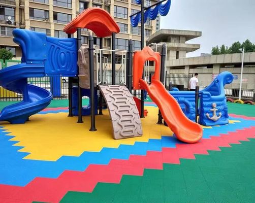 HME Dönüştürülmüş TPE Kapalı Dışarı Sporları Kauçuk Yer Elastik Bağlantılı PPE TPE